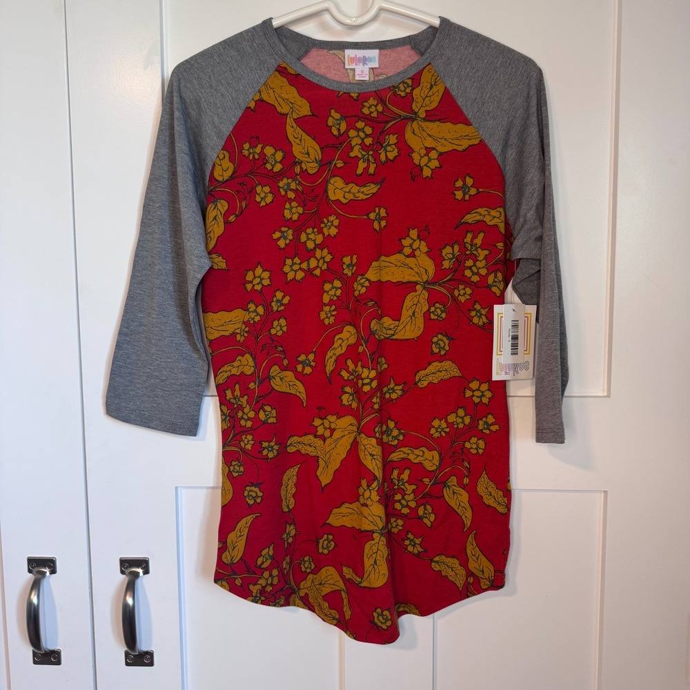 NWT LuLaRoe Randy Women's Size Small Floral Print Raglan Top w/ Gray Sleeves New